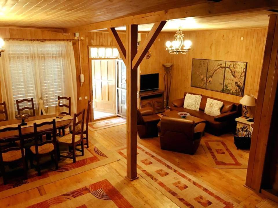 Casa de vacanță Căciulata Exterior foto